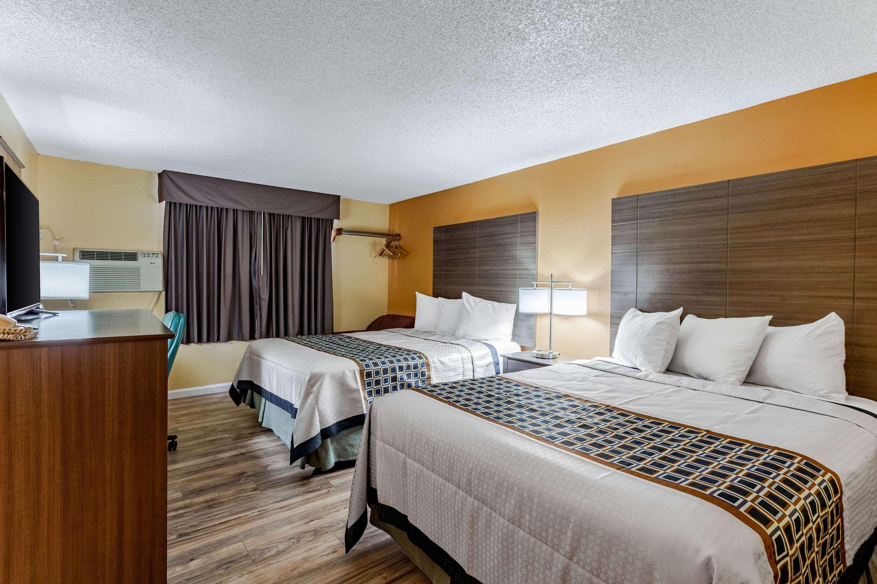 Rodeway Inn Фармінґтон Екстер'єр фото