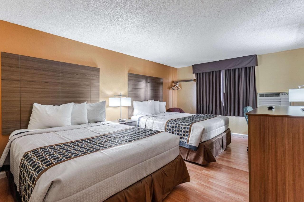 Rodeway Inn Фармінґтон Екстер'єр фото